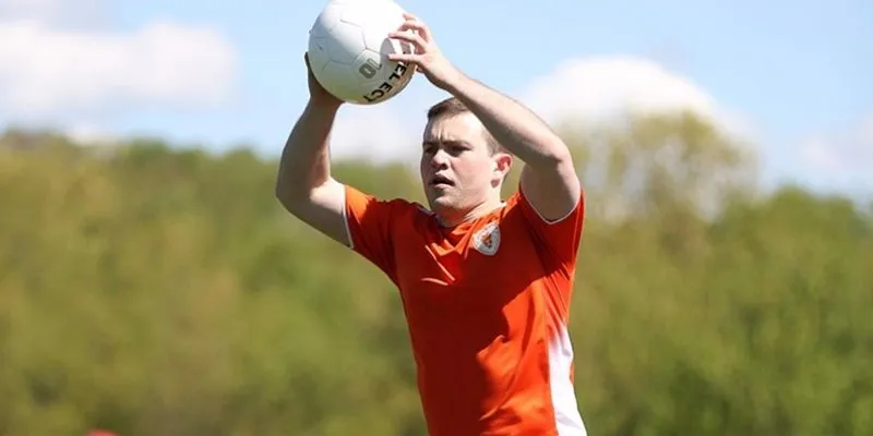 Khám phá kèo ném biên trong bóng đá