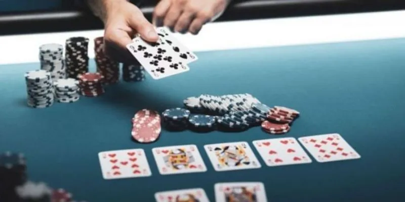 Lật lá bài thứ tư