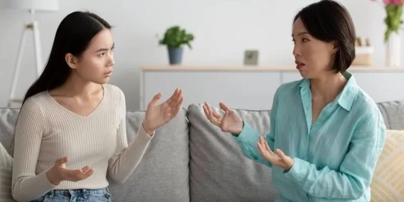 Giải mã khi mơ thấy cãi nhau với bạn bè